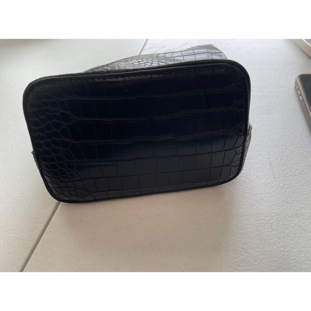 New ~ AOTA ~ Elena Croc Top Handle Bucket Bag - Picture 7 of 8